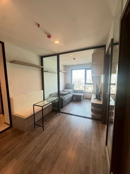 Life Ladprao Valley, Bangkok, Phaholyothin Road, Jom Phon, Chatuchak, Bangkok, 1 Bedroom, 35 sqm, Condo For Rent, by Ratchanon Songthammakul, 500274390 - DDproperty.com