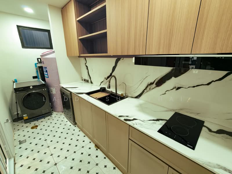 Baan Klang Muang Ratchapruek, Nonthaburi, Soi Bang Kruai - Jong Thanom, Ratchaphruek Road, Mahasawat, Bang Kruai, Nonthaburi, 3 Bedrooms, 152 sqm, Townhouse For Sale, by Ladda Suebthai, 500274399 - DDproperty.com