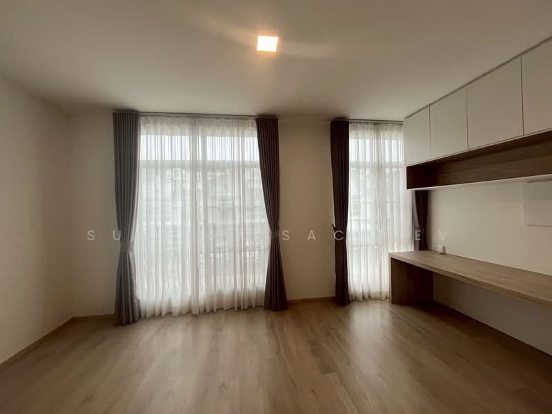 Indy Bangna-Ramkhamhaeng 2, Bangkok, Soi 7, Dok Mai, Prawet, Bangkok, 2 Bedrooms, 110 sqm, Townhouse For Rent, by Sunitra Sachdev, 500274404 - DDproperty.com