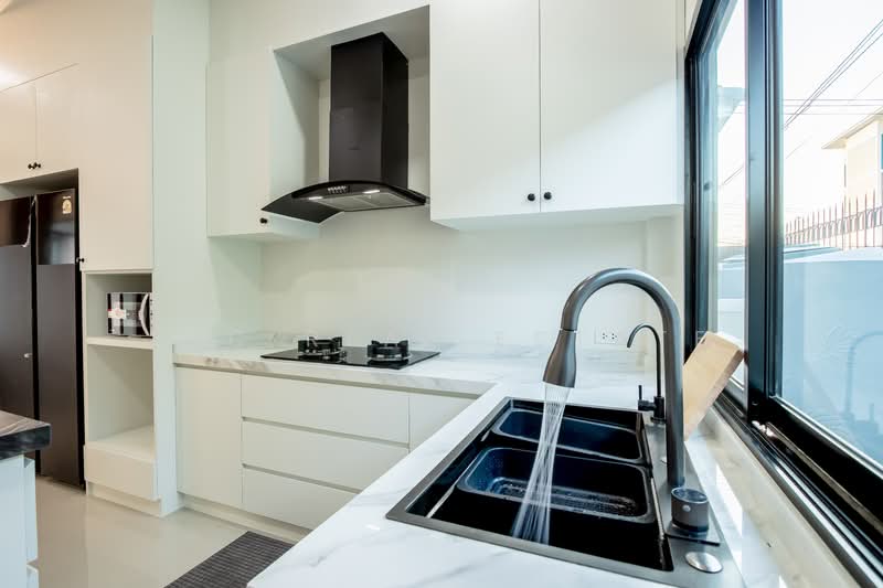 Townhome for Sale Tungklom Tanman East Pattaya Fully Built-in, Chon Buri (Pattaya), Bang Lamung, Bang Lamung (Pattaya), Chon Buri (Pattaya), 3 Bedrooms, 79 sqm, Townhouse For Sale, by PLC real estate, 500274424 - DDproperty.com