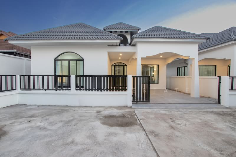 Townhome for Sale Tungklom Tanman East Pattaya Fully Built-in, Chon Buri (Pattaya), Bang Lamung, Bang Lamung (Pattaya), Chon Buri (Pattaya), 3 Bedrooms, 79 sqm, Townhouse For Sale, by PLC real estate, 500274424 - DDproperty.com