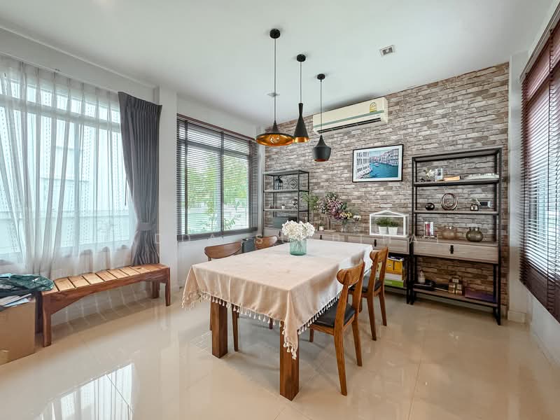 Perfect Place Phatthanakan-Srinakarin, Bangkok, 7/24 On Nut 80 Yaek 5, Prawet, Prawet, Bangkok, 3 Bedrooms, 193 sqm, Single Detached House For Sale, by Ladda Suebthai, 500274476 - DDproperty.com