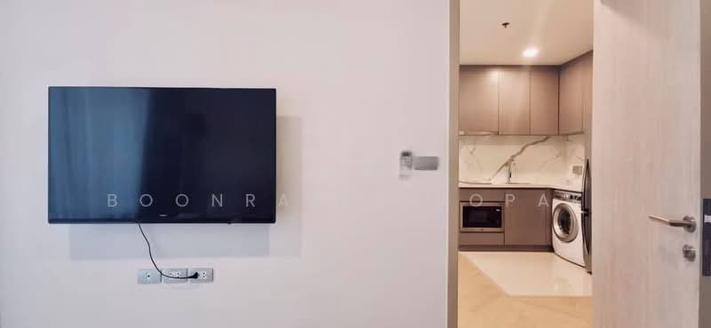 Rhythm Sukhumvit 36-38, Bangkok, 55 Soi Sukhumvit 36, Sukhumvit Road, Phra Kanong, Khlong Toei, Bangkok, 2 Bedrooms, 54 sqm, Condo For Rent, by Boonraksa Sopak, 500274502 - DDproperty.com