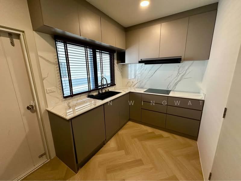 Centro Bangna, Samut Prakan, 111 Soi 3, Bang Kaeo, Bang Plee, Samut Prakan, 4 Bedrooms, 445 sqm, Single Detached House For Rent, by Nisakorn Wingwat, 500274513 - DDproperty.com