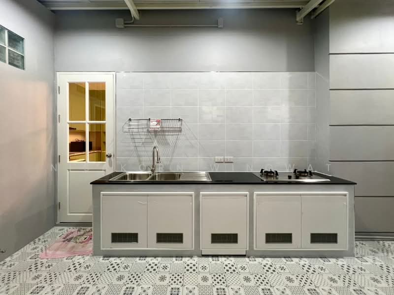 undefined, Bangkok, Bang Na Tai, Bang Na, Bangkok, 4 Bedrooms, 300 sqm, Townhouse For Rent, by Nisakorn Wingwat, 500274529 - DDproperty.com