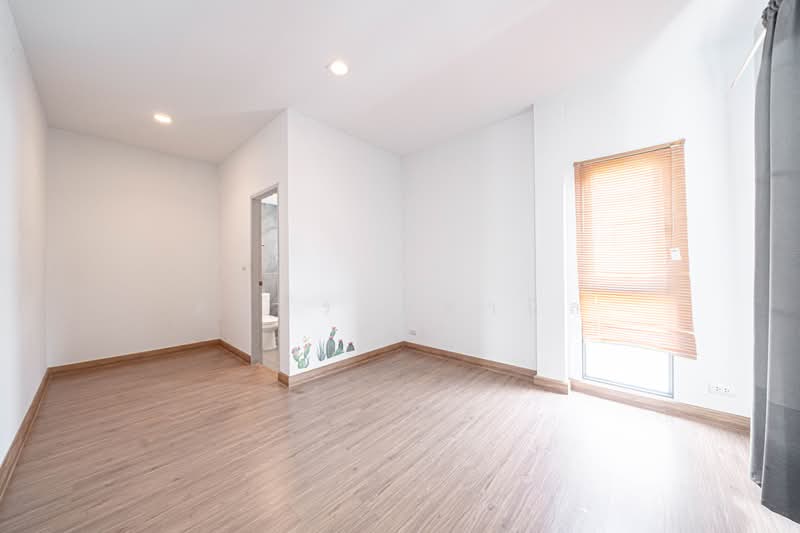 Vario Life Suvarnabhumi, Samut Prakan, Srisa Chorakhe Noi, Bang Sao Thong, Samut Prakan, 2 Bedrooms, 118 sqm, Semi-Detached House (Twin House) For Sale, by ศิวกร มหานิล, 500274552 - DDproperty.com