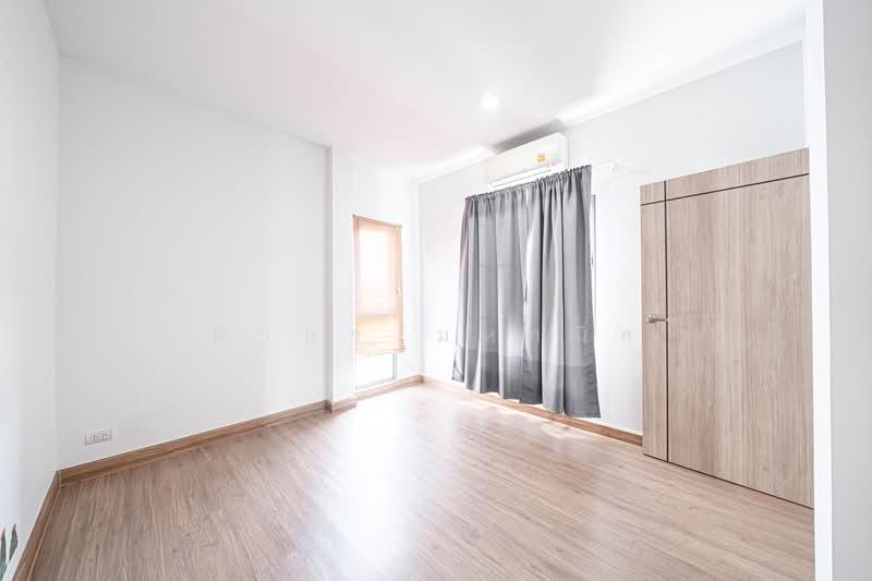 Vario Life Suvarnabhumi, Samut Prakan, Srisa Chorakhe Noi, Bang Sao Thong, Samut Prakan, 2 Bedrooms, 118 sqm, Semi-Detached House (Twin House) For Sale, by ศิวกร มหานิล, 500274552 - DDproperty.com