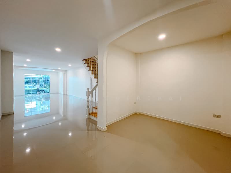 บ้านพงษ์ศิริชัย 2 : Baan Pongsirichai 2, สมุทรสาคร, อ้อมน้อย, กระทุ่มแบน, สมุทรสาคร, 180 ตร.ม., ทาวน์เฮ้าส์ ขาย, โดย Ladda Suebthai, 500274622 - DDproperty.com