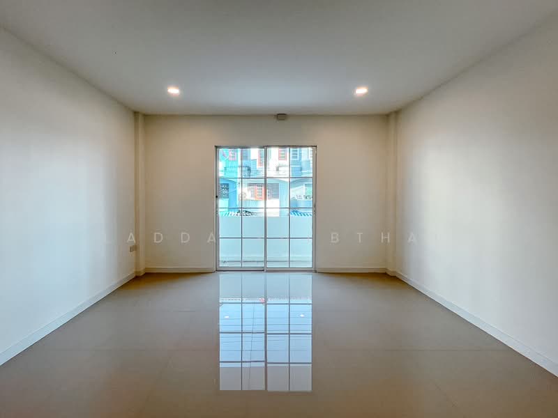 บ้านพงษ์ศิริชัย 2 : Baan Pongsirichai 2, สมุทรสาคร, อ้อมน้อย, กระทุ่มแบน, สมุทรสาคร, 180 ตร.ม., ทาวน์เฮ้าส์ ขาย, โดย Ladda Suebthai, 500274622 - DDproperty.com