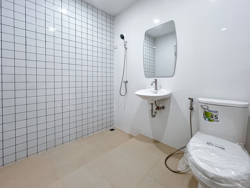 Baan Pongsirichai 2, Samut Sakhon, Om Noi, Krathum Baen, Samut Sakhon, 4 Bedrooms, 180 sqm, Townhouse For Sale, by Ladda Suebthai, 500274622 - DDproperty.com