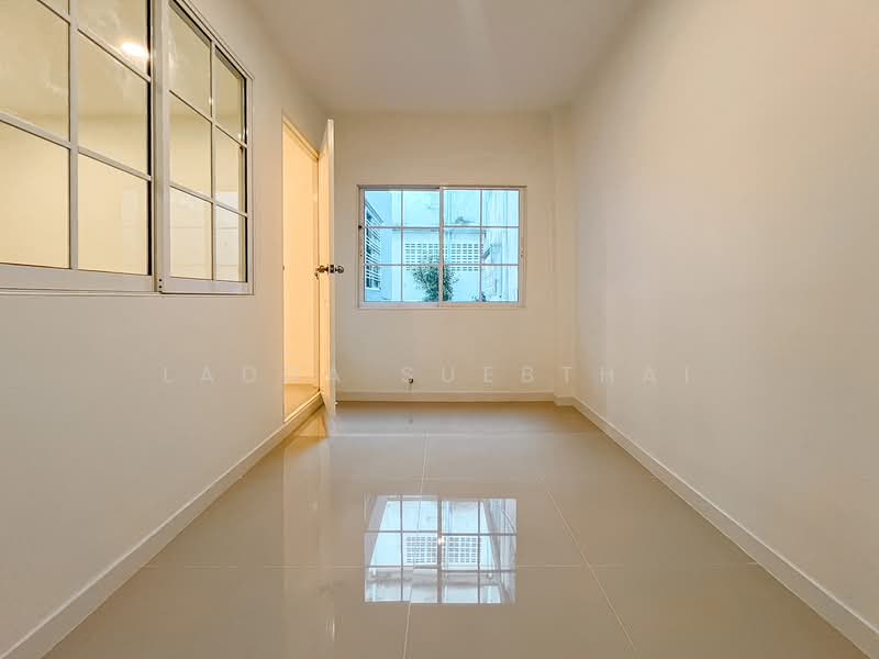 บ้านพงษ์ศิริชัย 2 : Baan Pongsirichai 2, สมุทรสาคร, อ้อมน้อย, กระทุ่มแบน, สมุทรสาคร, 180 ตร.ม., ทาวน์เฮ้าส์ ขาย, โดย Ladda Suebthai, 500274622 - DDproperty.com