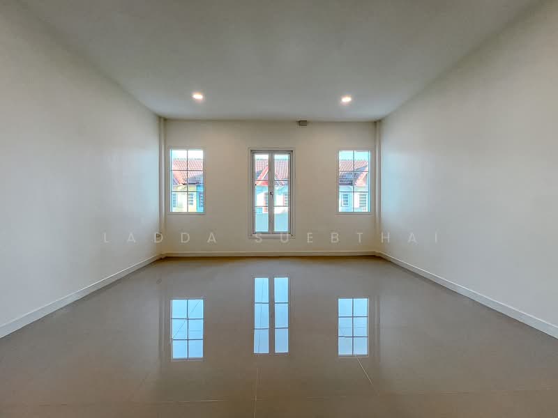 บ้านพงษ์ศิริชัย 2 : Baan Pongsirichai 2, สมุทรสาคร, อ้อมน้อย, กระทุ่มแบน, สมุทรสาคร, 180 ตร.ม., ทาวน์เฮ้าส์ ขาย, โดย Ladda Suebthai, 500274622 - DDproperty.com