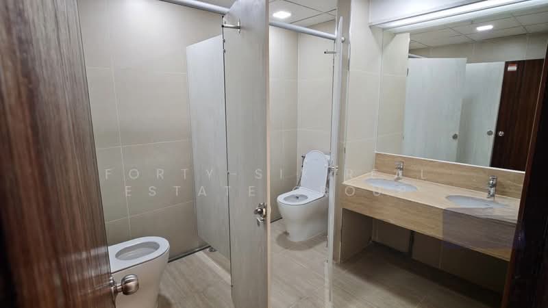 สำนักงานให้เช่า อาคารโอเชี่ยนทาวเวอร์2, Bangkok, Phra Kanong, Khlong Toei, Bangkok, , 444 sqm, Office Space For Rent, by Forty-Six Real Estate Group, 500274648 - DDproperty.com
