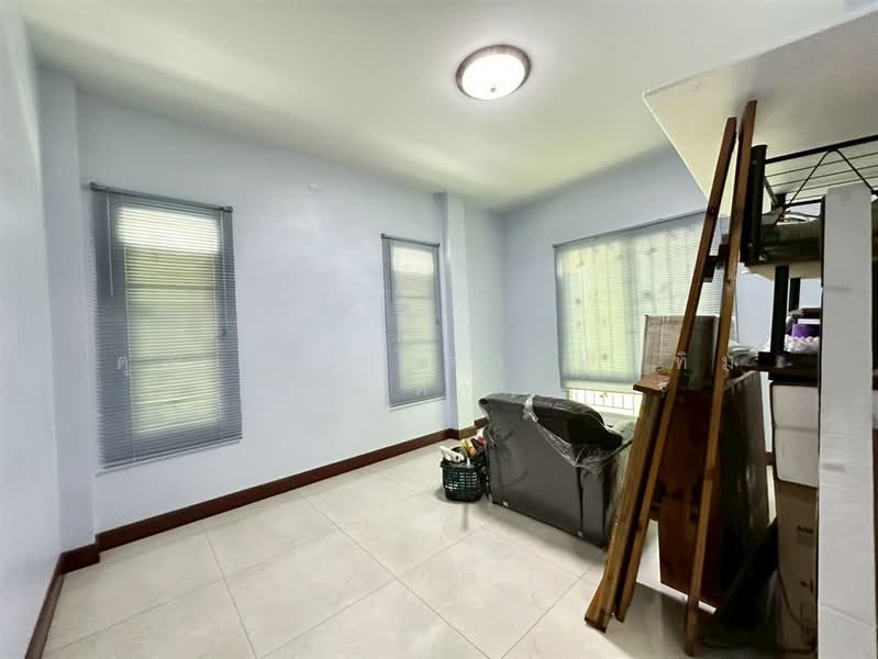 บ้านเดี่ยว 2 ชั้น 200 ตร.ว. บ้านเดี่ยว ซอยโรงเรียนบ้านคลองฝรั่ง ถนนบางกรวย-ไทรน้อย, Nonthaburi, ถนนบางกรวย-ไทรน้อย, Sai Noi, Sai Noi, Nonthaburi, 5 Bedrooms, 600 sqm, Single Detached House For Sale, by คุณ ณิชารดา ทับทิม (เคท), 500274668 - DDproperty.com