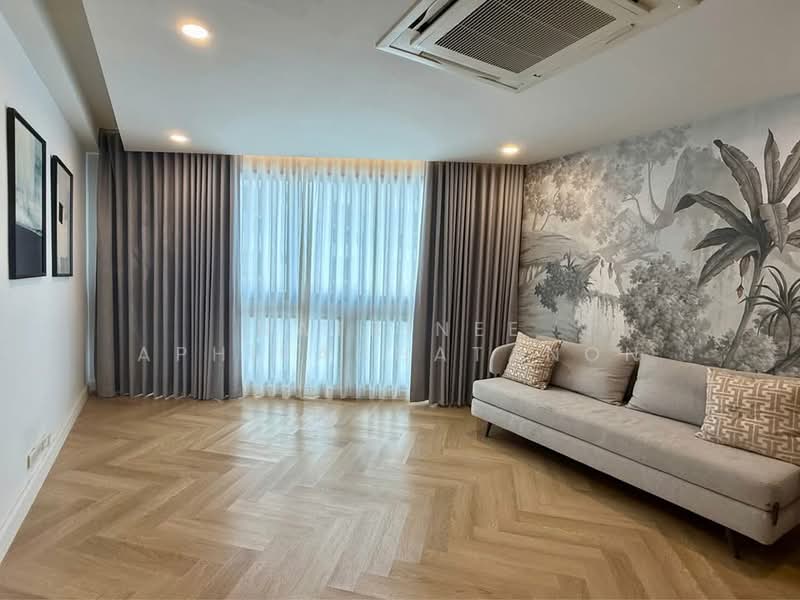 President Park Sukhumvit 24, Bangkok, 99 Sukhumvit 24 Alley, Khlongtoei Nua, Watthana, Bangkok, 4 Bedrooms, 223 sqm, Condo For Sale, by Natrinee Aphirachatanon, 500274670 - DDproperty.com