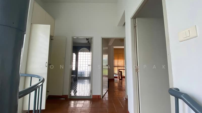 2-BR Townhouse, Bangkok, Thung Maha Mek, Sathon, Bangkok, 2 Bedrooms, 135 sqm, Townhouse For Rent, by Boonraksa Sopak, 500274702 - DDproperty.com