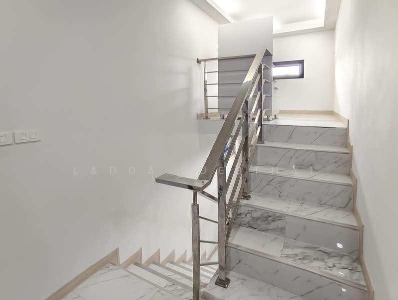 หมู่บ้านศิริถาวร, Nakhon Pathom, Bang Krathuk, Sam Phran, Nakhon Pathom, 3 Bedrooms, 280 sqm, Single Detached House For Sale, by Ladda Suebthai, 500274715 - DDproperty.com