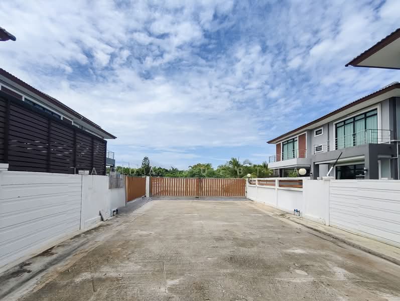 หมู่บ้านศิริถาวร, นครปฐม, บางกระทึก, สามพราน, นครปฐม, 280 ตร.ม., บ้านเดี่ยว ขาย, โดย Ladda Suebthai, 500274715 - DDproperty.com