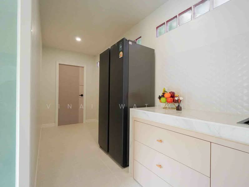 Baan Suan Lalana-Suan Luang, Bangkok, 50/363 Chaloem Phrakiat Ro 9 Soi 28 Yaek 14, Dok Mai, Prawet, Bangkok, 3 Bedrooms, 252 sqm, Condo For Sale, by Vinai  Wattana, 500274751 - DDproperty.com