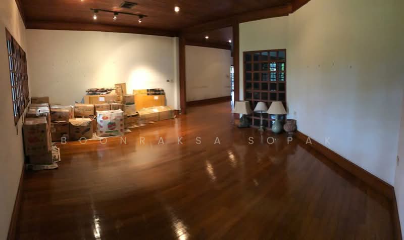 4-BR House, Bangkok, Bang Chak, Phra Khanong, Bangkok, 4 Bedrooms, 880 sqm, Single Detached House For Rent, by Boonraksa Sopak, 500274786 - DDproperty.com