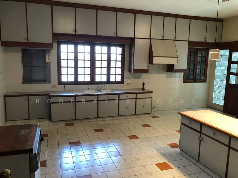 4-BR House, Bangkok, Bang Chak, Phra Khanong, Bangkok, 4 Bedrooms, 880 sqm, Single Detached House For Rent, by Boonraksa Sopak, 500274786 - DDproperty.com