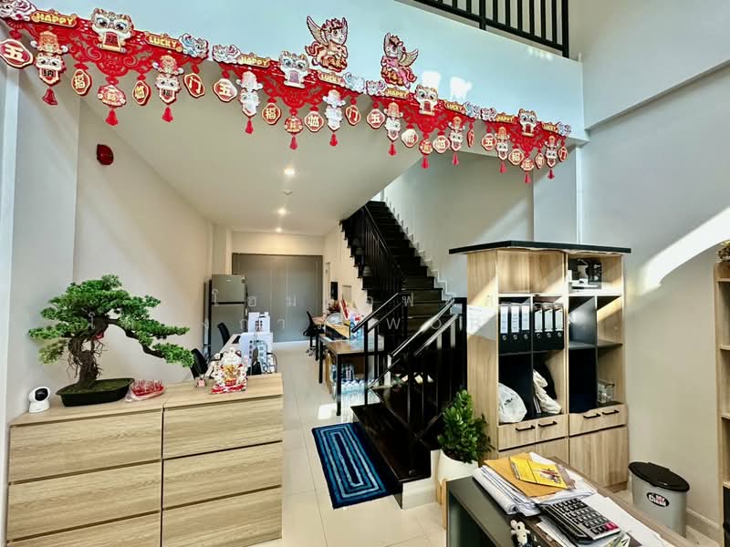 For sale: Home Office at Workplace Phetkasem 81-2 by SC ASSET, 3.5 stories, 18 sq.wa., 175 sq.m., Bangkok, Nong Kang Plu, Nong Khaem, Bangkok, 2 Bedrooms, 175 sqm, Townhouse For Sale, by คุณเมย์เหมย, 500274809 - DDproperty.com