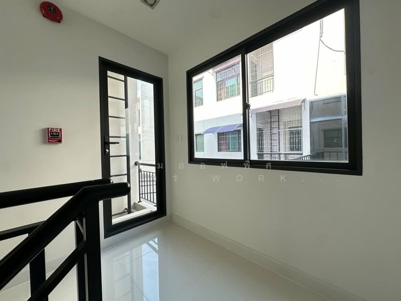For sale: Home Office at Workplace Phetkasem 81-2 by SC ASSET, 3.5 stories, 18 sq.wa., 175 sq.m., Bangkok, Nong Kang Plu, Nong Khaem, Bangkok, 2 Bedrooms, 175 sqm, Townhouse For Sale, by คุณเมย์เหมย, 500274809 - DDproperty.com