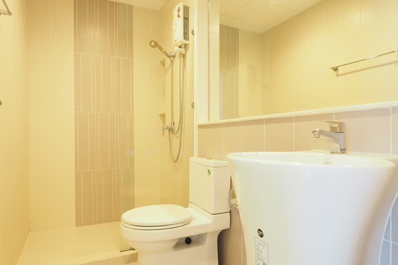 Baan Klang Muang Rama 9-Ramkhmahaeng, Bangkok, Soi Ramkhamhaeng 39, Phlapphla, Wang Thonglang, Bangkok, 3 Bedrooms, 190 sqm, Townhouse For Sale, by NR AGENT, 500274862 - DDproperty.com