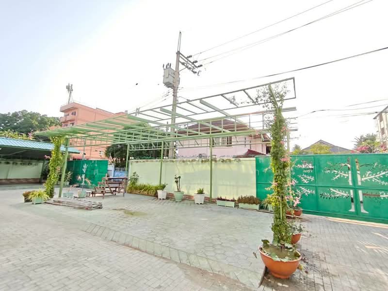 อาคาร ซอย เรวดี 7 อ.เมือง จ.นนทบุรี, นนทบุรี, ตลาดขวัญ, เมืองนนทบุรี, นนทบุรี, 1,900 ตร.ม., ตึกแถว-อาคารพาณิชย์ ให้เช่า, โดย คุณวรพรรษสร ศศิโรจน์โสภณ, 500274874 - DDproperty.com