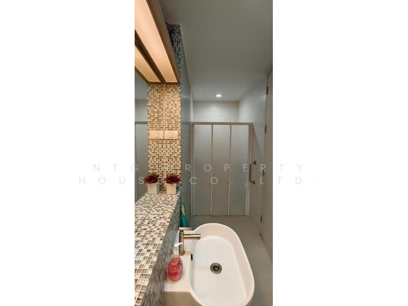 Courtyard Villa Rama 9-Wongwaen : คอร์ทยาร์ด วิลล่า พระราม 9-วงแหวน, กรุงเทพ, ถ.วงแหวนรอบนอก, สะพานสูง, สะพานสูง, กรุงเทพ, 400 ตร.ม., บ้านเดี่ยว ให้เช่า, โดย NTG Property House Co.,Ltd., 500274900 - DDproperty.com