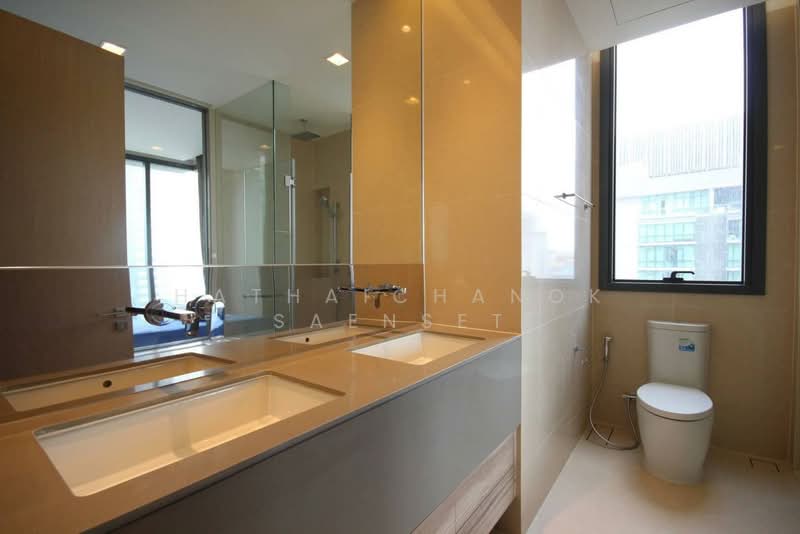 The Esse Asoke, Bangkok, 333 Soi Sukhumvit 21, Sukhumvit Road, Khlongtoei Nua, Watthana, Bangkok, 2 Bedrooms, 75 sqm, Condo For Rent, by Hathaichanok Saenset, 500274910 - DDproperty.com