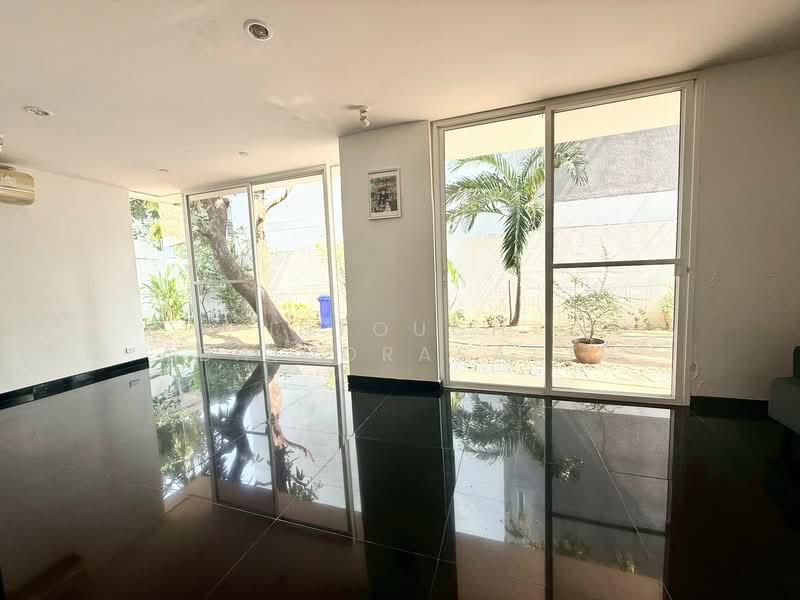 บ้าน 3-ห้องนอน, กรุงเทพ, คลองตันเหนือ, วัฒนา, กรุงเทพ, 400 ตร.ม., บ้านเดี่ยว ให้เช่า, โดย Intouch Abhinorasaeth, 500274926 - DDproperty.com
