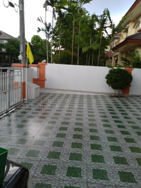 4-BR House, Bangkok, Saphan Sung, Saphan Sung, Bangkok, 4 Bedrooms, 325 sqm, Single Detached House For Sale, by Intouch Abhinorasaeth, 500274929 - DDproperty.com