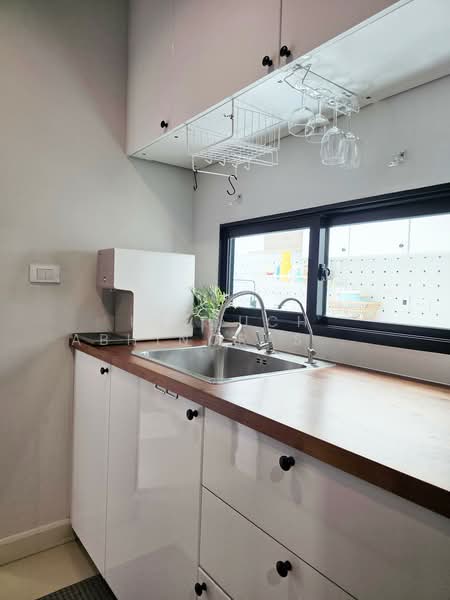 Setthasiri Pattanakarn, Bangkok, Phatthanakan-Onnut Road (New Cut), Prawet, Prawet, Bangkok, 3 Bedrooms, 260 sqm, Single Detached House For Sale, by Intouch Abhinorasaeth, 500274948 - DDproperty.com