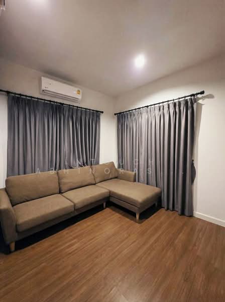 Setthasiri Pattanakarn, Bangkok, Phatthanakan-Onnut Road (New Cut), Prawet, Prawet, Bangkok, 3 Bedrooms, 260 sqm, Single Detached House For Sale, by Intouch Abhinorasaeth, 500274948 - DDproperty.com