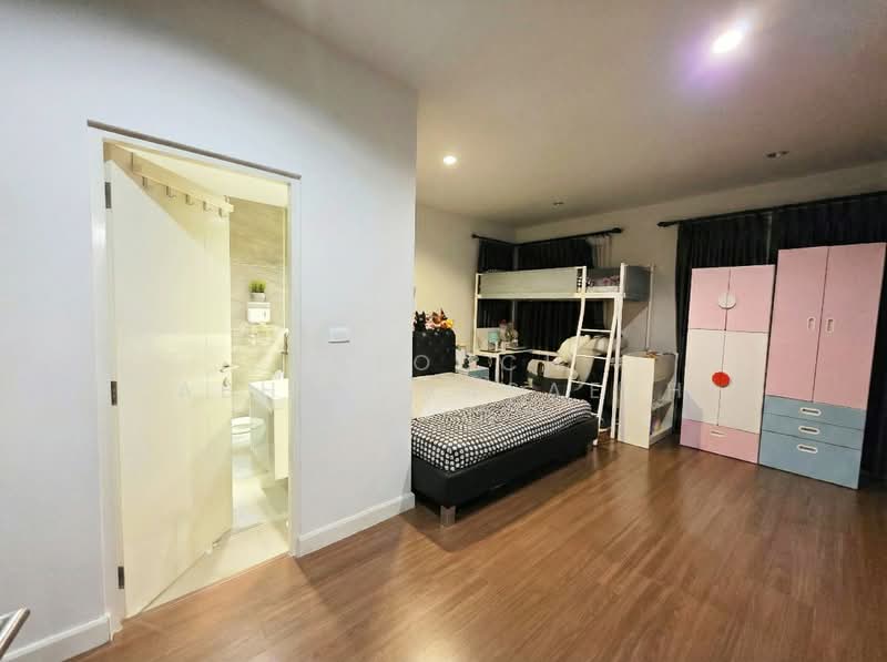 Setthasiri Pattanakarn, Bangkok, Phatthanakan-Onnut Road (New Cut), Prawet, Prawet, Bangkok, 3 Bedrooms, 260 sqm, Single Detached House For Sale, by Intouch Abhinorasaeth, 500274948 - DDproperty.com