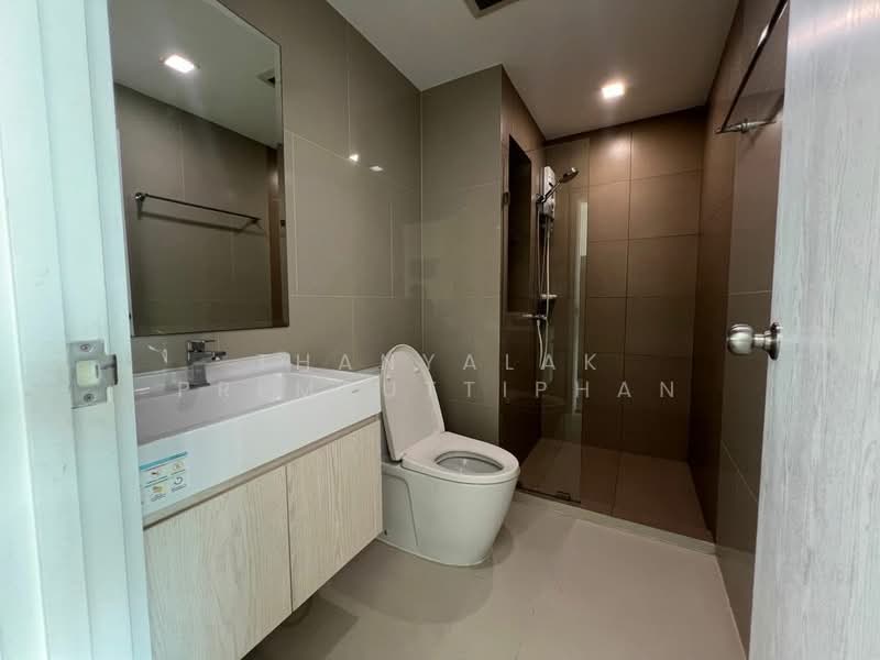 Rich Park @ Triple Station, Bangkok, 591 Srinakarin Road, Suan Luang, Suan Luang, Bangkok, 1 Bedroom, 30 sqm, Condo For Rent, by Thanyalak Premputtiphan, 500274976 - DDproperty.com