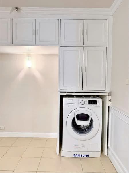 Las Colinas, Bangkok, Sukhumvit 21 Road, Khlongtoei Nua, Watthana, Bangkok, 2 Bedrooms, 100 sqm, Condo For Rent, by Natlyn Kongsapook, 500274987 - DDproperty.com