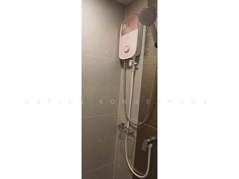 IDEO Sathorn-Wongwian Yai, Bangkok, 219 Soi Krung Thonburi 1, Khlong Ton Sai, Khlong San, Bangkok, 1 Bedroom, 36 sqm, Condo For Rent, by Natlyn Kongsapook, 500274994 - DDproperty.com