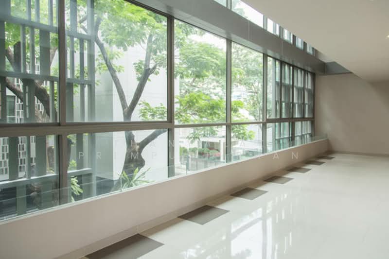Via BOTANI, Bangkok, 36 Soi Sukhumvit 47, Sukhumvit Road, Khlong Tan Nua, Watthana, Bangkok, 1 Bedroom, 37 sqm, Condo For Sale, by Thanyalak Premputtiphan, 500275012 - DDproperty.com