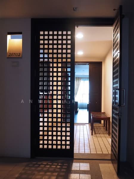 Life @ Sathorn 10, Bangkok, 48 Soi Sathorn 10, Sathorn Road, Silom, Bang Rak, Bangkok, 2 Bedrooms, 65 sqm, Condo For Rent, by Vichai  Annavakulthorn, 500275136 - DDproperty.com