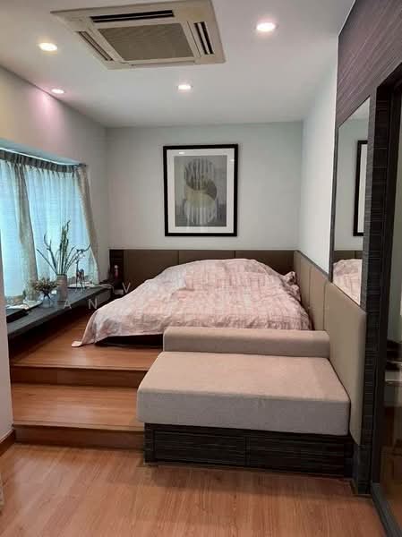 7-BR Villa, Bangkok, Phra Kanong Nua, Watthana, Bangkok, 7 Bedrooms, 349 sqm, Villa For Rent, by Vichai  Annavakulthorn, 500275156 - DDproperty.com