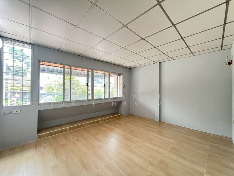 บ้านเดี่ยว 2 ชั้น ทำเลอารีย์ ซอยอารีย์สัมพันธ์, Bangkok, Phaya Thai, Phaya Thai, Bangkok, 4 Bedrooms, 220 sqm, Single Detached House For Rent, by Panthawan Keeratithavornanan, 500275166 - DDproperty.com