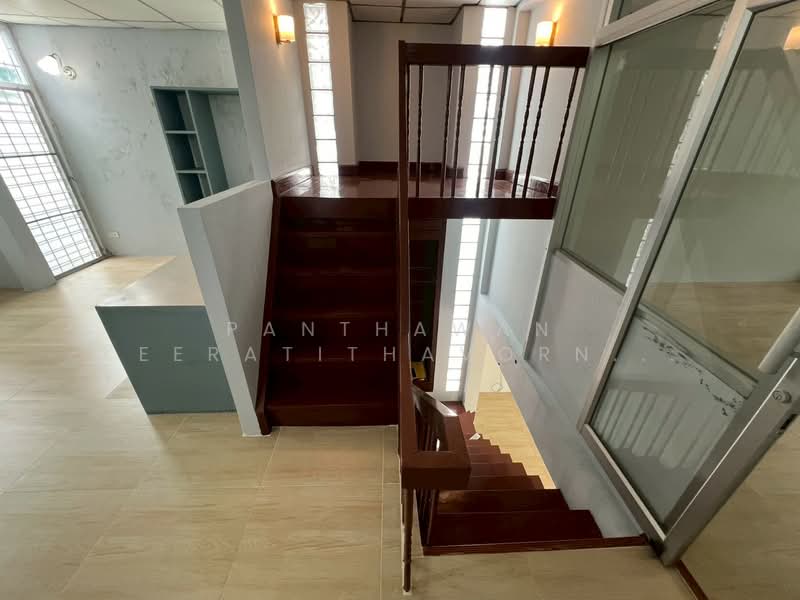 บ้านเดี่ยว 2 ชั้น ทำเลอารีย์ ซอยอารีย์สัมพันธ์, กรุงเทพ, พญาไท, พญาไท, กรุงเทพ, 220 ตร.ม., บ้านเดี่ยว ให้เช่า, โดย Panthawan Keeratithavornanan, 500275166 - DDproperty.com