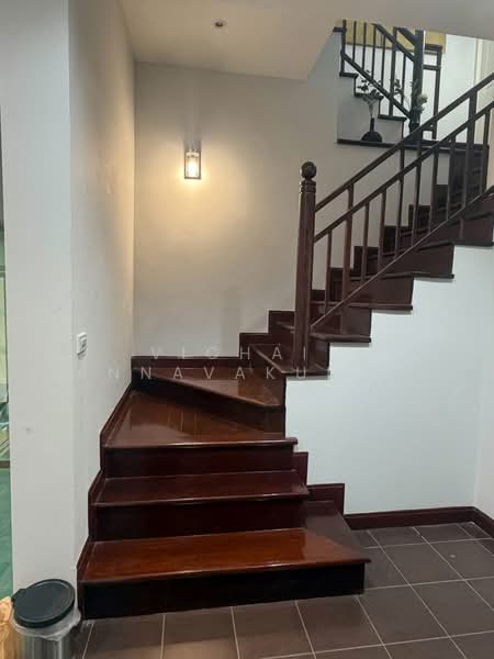 Pornpailin Sukhumvit 101/1, Bangkok, Bang Chak, Phra Khanong, Bangkok, 3 Bedrooms, 300 sqm, Single Detached House For Rent, by Vichai  Annavakulthorn, 500275217 - DDproperty.com