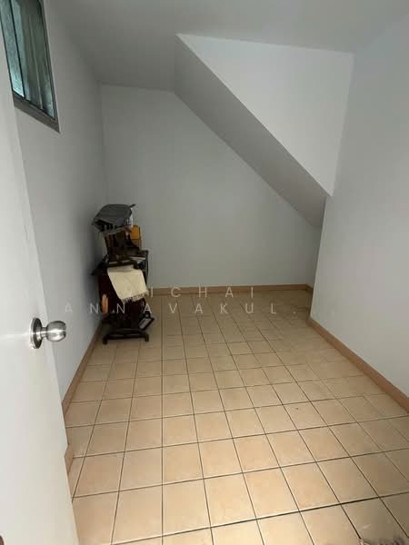 Pornpailin Sukhumvit 101/1, Bangkok, Bang Chak, Phra Khanong, Bangkok, 3 Bedrooms, 300 sqm, Single Detached House For Rent, by Vichai  Annavakulthorn, 500275217 - DDproperty.com