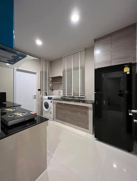 Burasiri Krungthep Kreetha, Bangkok, 95 Soi Pracha Ruam Chai, Hua Mak, Bang Kapi, Bangkok, 4 Bedrooms, 238 sqm, Single Detached House For Rent, by Wanphen Khemprasit, 500275220 - DDproperty.com