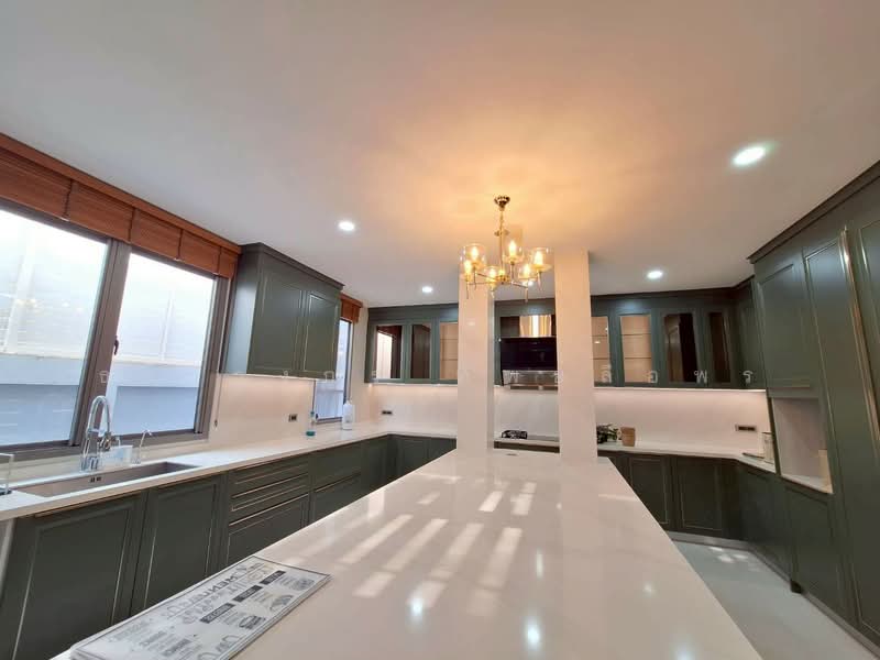 บ้านเดี่ยว ในซอยรามอินทรา57, Bangkok, รามอินทรา, Tha Rang, Bang Khen, Bangkok, 4 Bedrooms, 444 sqm, Single Detached House For Sale, by ธารางกูร ทิพย์ลือพร, 500275250 - DDproperty.com