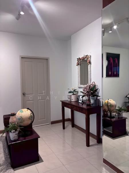 Supalai Park Ekkamai-Thonglor, Bangkok, Petchaburi Road, Bang Kapi, Huai Khwang, Bangkok, 2 Bedrooms, 82 sqm, Condo For Rent, by Thiya​ Chaysabut, 500275253 - DDproperty.com