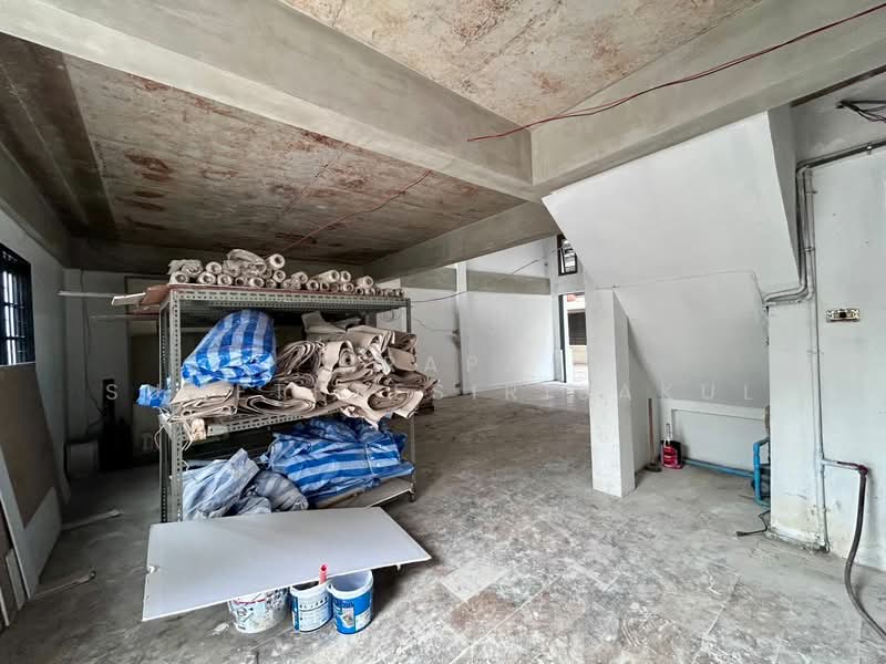 undefined, Bangkok, Khlong Tan Nua, Watthana, Bangkok, 5 Bedrooms, 230 sqm, Townhouse For Rent, by Orapa Sumetheesirisakul, 500275296 - DDproperty.com